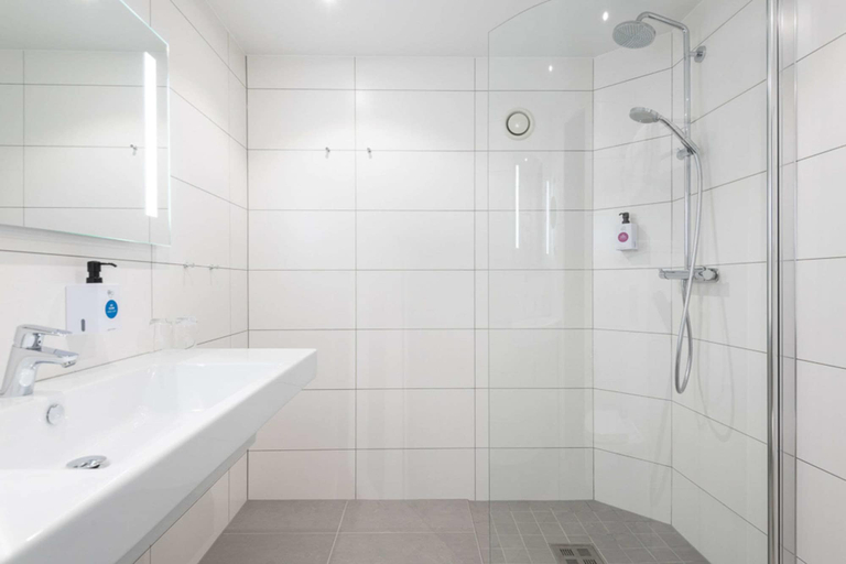 Bathroom 5, Quality Hotel Royal Corner, Växjö