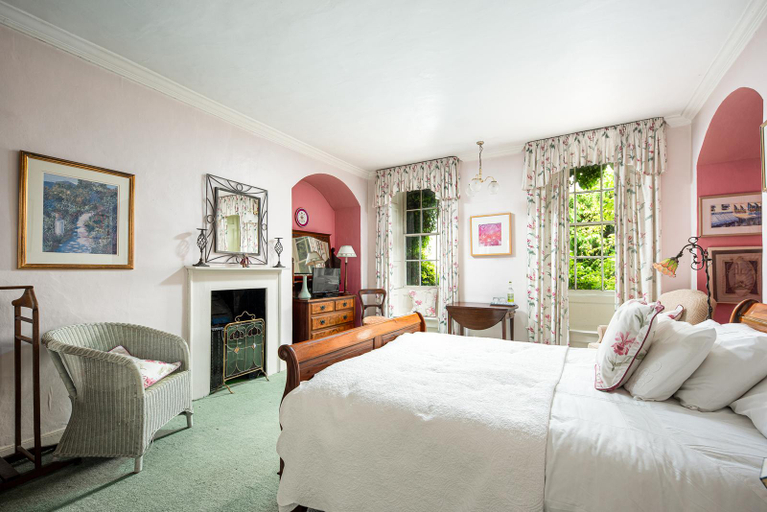Bedroom 2, Compton House, Somerset