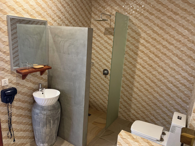 Bathroom 3, Nico's Hotel 2, Siem Reap