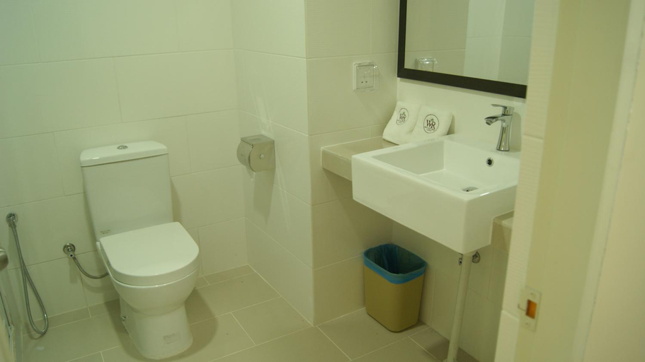 Bathroom 5, Wang Valley Resort, Langkawi