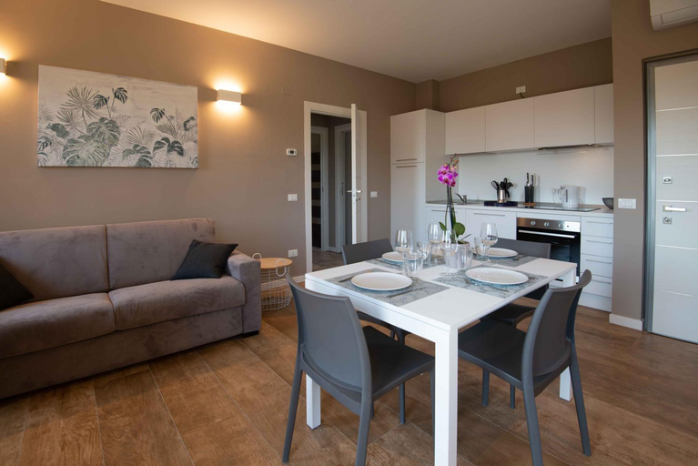 Others 2, Sirmio Apartments - Narnia Stay, Brescia