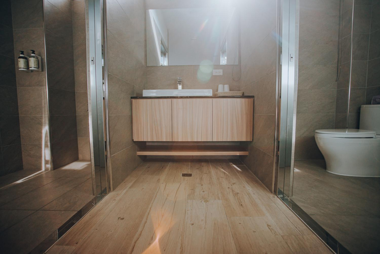 Bathroom 5, Ruili Tea Villa, Chiayi County