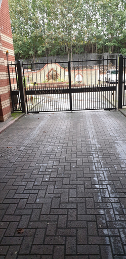 Terrace/patio, 1 Bed Flat - Sleeps 4 - Parking - Wifi, Luton
