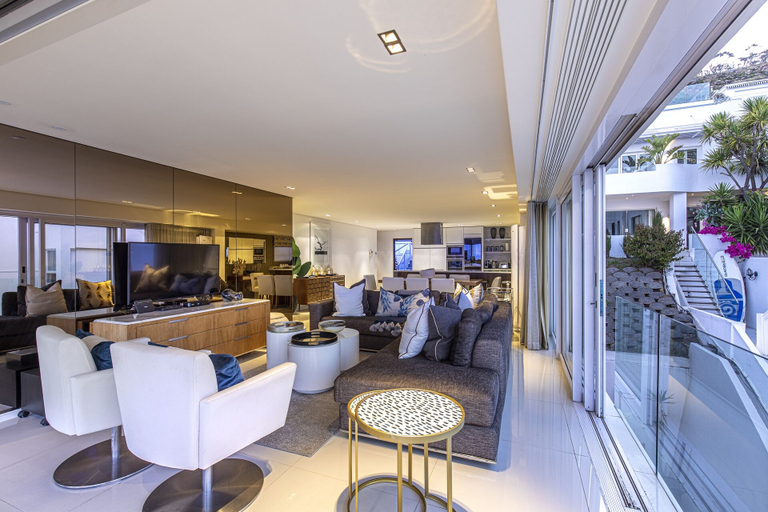 Food & Drinks 4, Clifton YOLO Spaces – Clifton Beachfront Penthouse, City of Cape Town