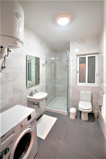 Bathroom 4, Elise Apartments