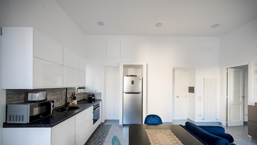 Room 2, Poerio 98 Luxury Apartment, Napoli