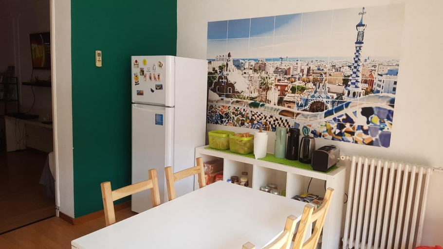 Others 5, Fabrizzios Terrace Hostel, Barcelona
