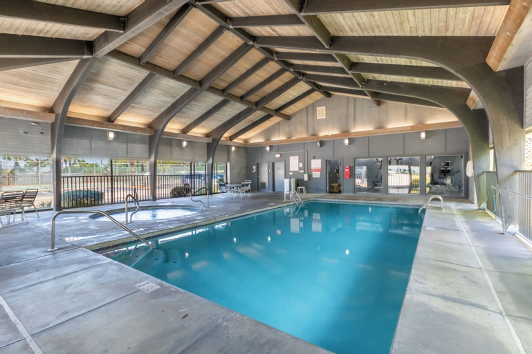 Sport & Beauty 3, Windward Pointe 803, Baldwin