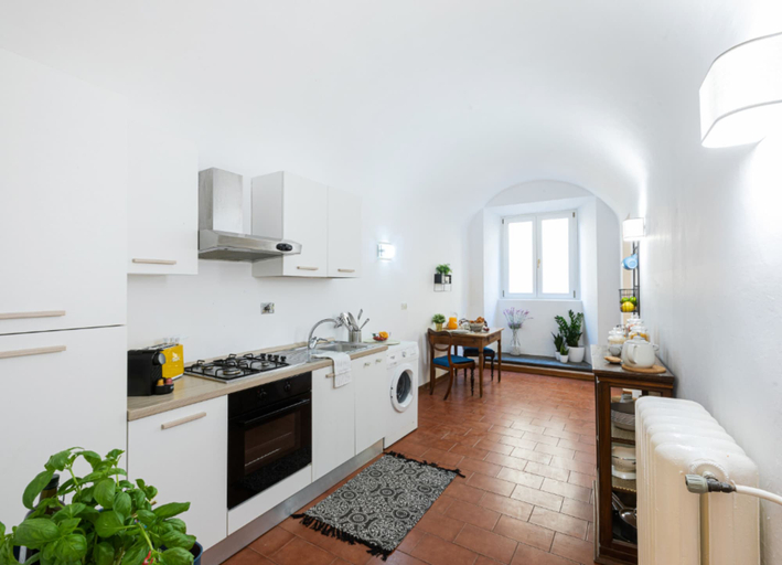 Others 5, Historic Apt - Wifi - Ac - Top Location - Walk Everywhere, Florence