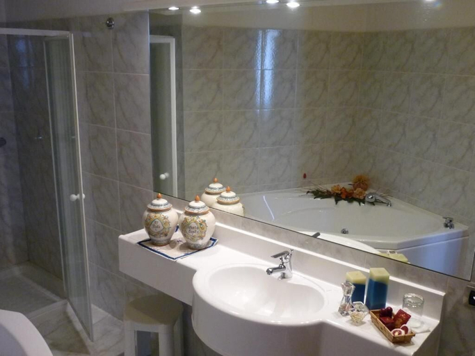 Bathroom 5, Hotel In Sylvis, Pordenone