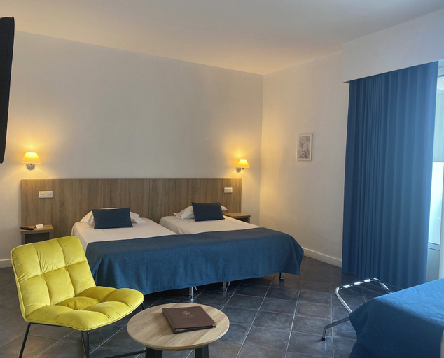 Bedroom 3, Grand Hotel, Haute-Corse