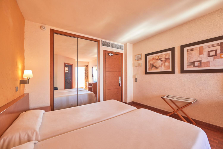 Bedroom 3, MLL Blue Bay, Baleares