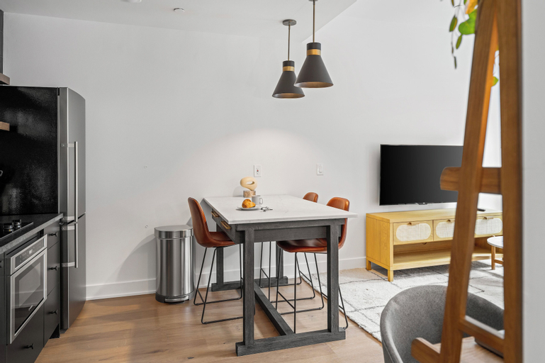 Dining Room 13