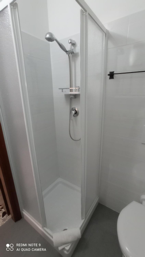 Bathroom 11