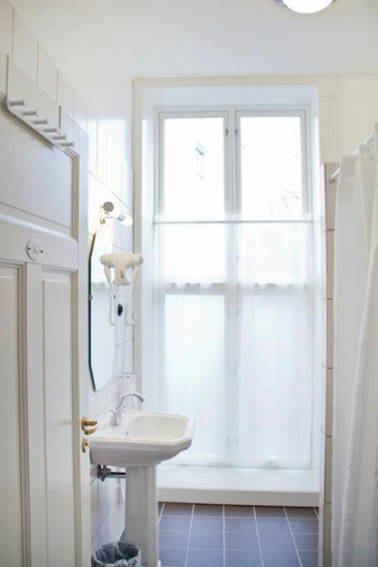 Bathroom, Hotel Kong Carl, Sandefjord