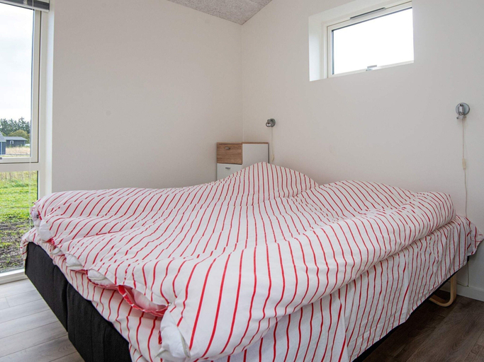 Bedroom 2, 5 Star Holiday Home in Ansager, Varde