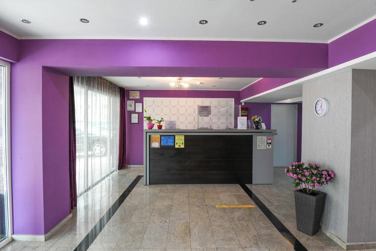 Others 4, Hotel Romantic, Constanta