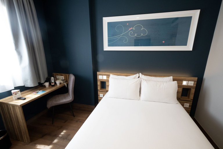 Bedroom 2, Travelodge Madrid Metropolitano, Madrid