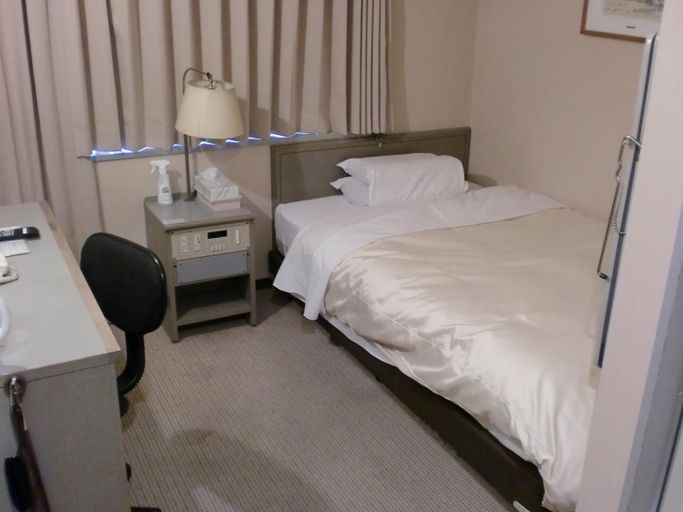 Bedroom 3, Tsuyama Central Hotel Annex, Tsuyama