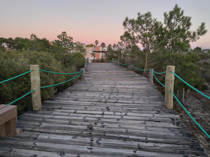 Others 3, Troia Beach Villa, Grândola