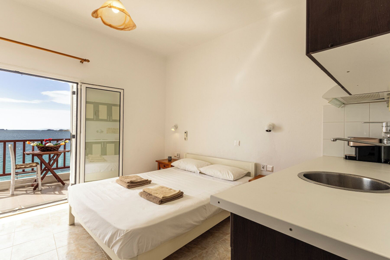 Bedroom 2, Petalides Apartments, South Aegean