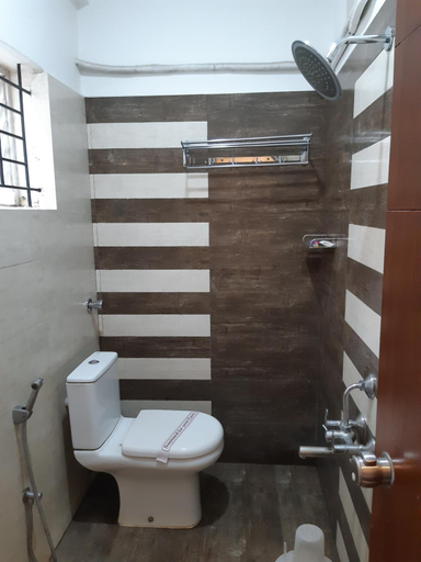 Bathroom 4, PPH Living Empark, Bangalore