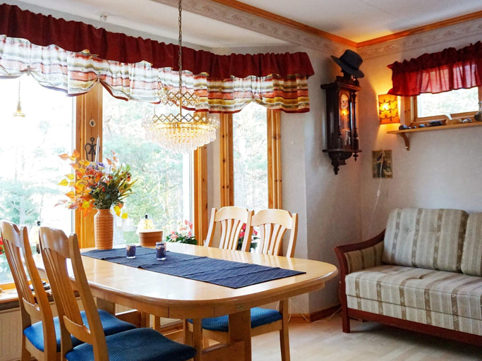 Dining, 4 Star Holiday Home in Bullaren, Tanum