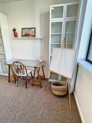 Others 4, Industrial yet Modern, 1bd 1bth Apt - Woden, Canberra