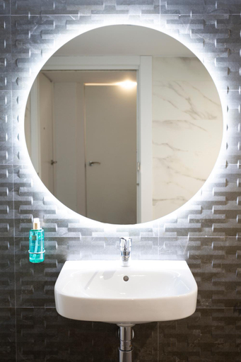 Bathroom 2, Presidente, Granada