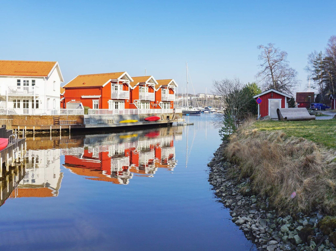Marina 5, 4 Star Holiday Home in Stromstad, Strömstad