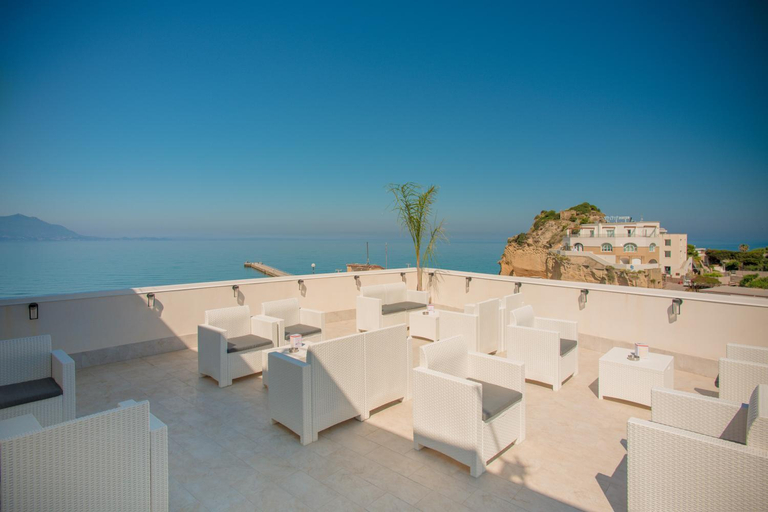 Food & Drinks, Naro Suites and Rooms, Napoli