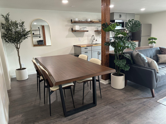 Others 5, Live Work Downtown Apartment, Latah