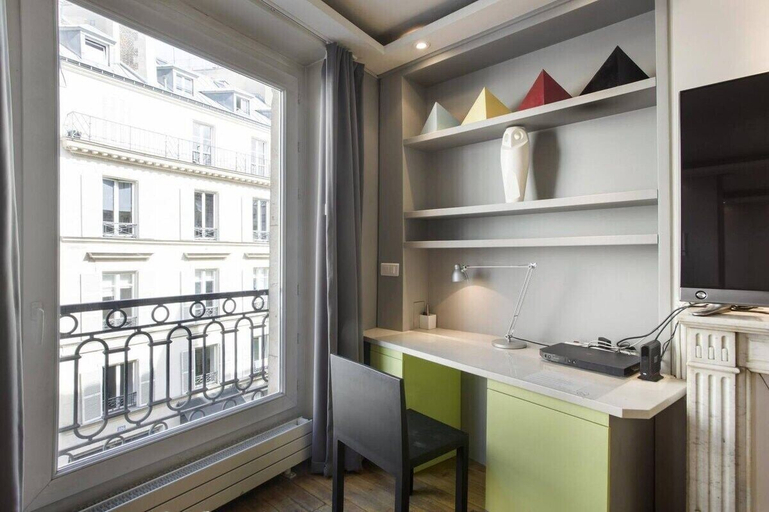 Others 5, Faubourg Saint Honore, Paris