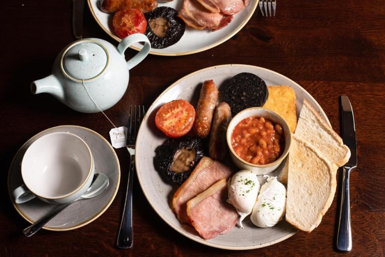 Food & Drinks 5, Waterhead Bath Suites, Cumbria