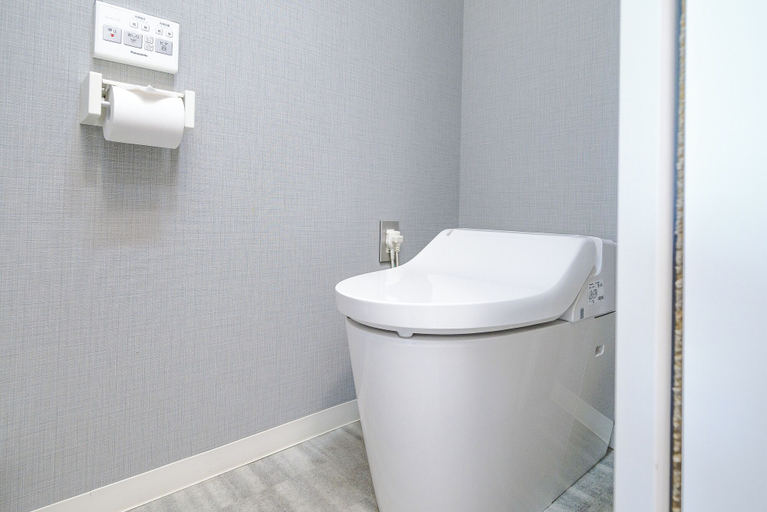 Bathroom 4, Mr. Kinjo inn D-buil, Naha