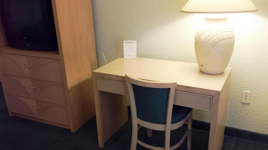 Others 4, Cocoa Beach Suites Hotel, Brevard