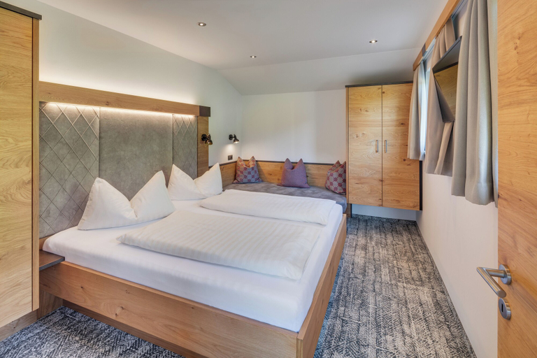 Bedroom 3, Hotel Talhof, Kufstein
