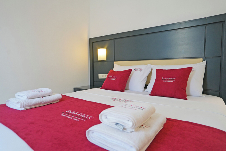 Bedroom 4, Ömer Aybak Beach Hotel, Bodrum