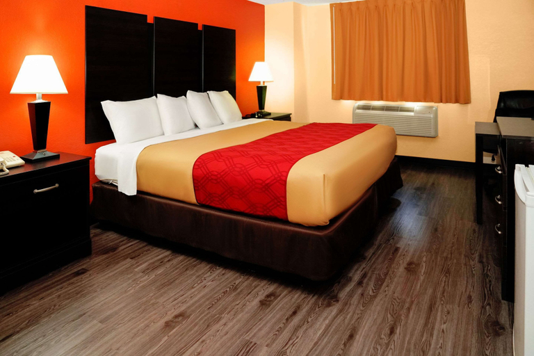 Bedroom 3, Econo Lodge Rome South, Floyd
