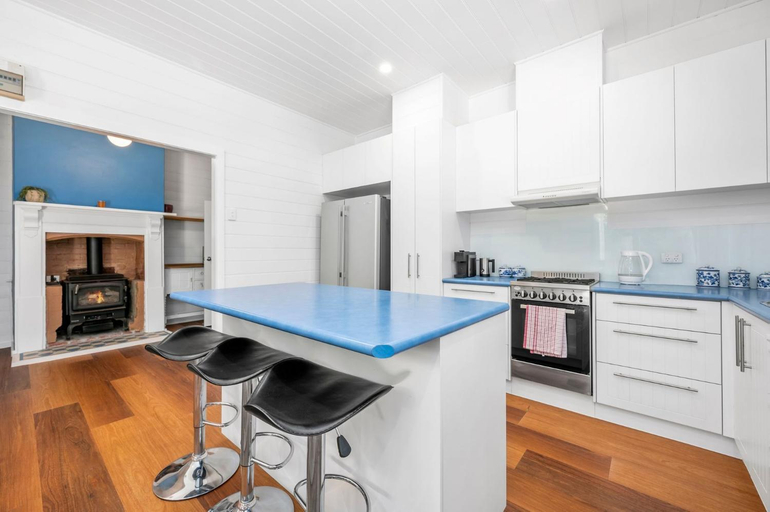 Others 4, Esplanade Premium 33 Steps to Beach, Surf Coast - East