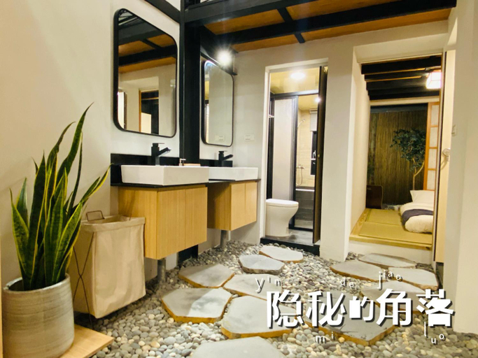 Bathroom 2, 倚鳳閣, Tainan