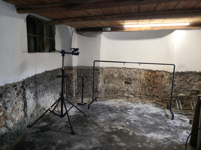 Bedroom 3, "Lemon Tree House"ideal for families and groups with bike storage, Savona