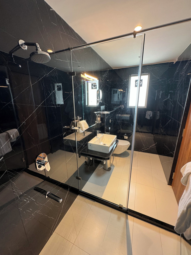Bathroom 3, HOTEL MUMBAI HOUSE VALNAI MALAD, Mumbai Suburban