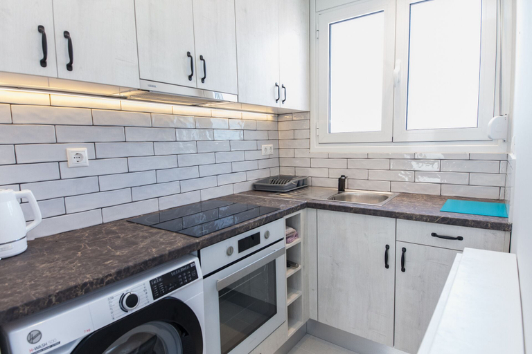 Others 4, Modern Equipped Studio w View in Kipseli, Attica