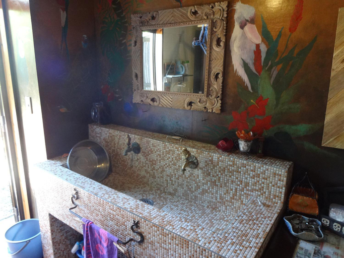 Bathroom 2, Hotel Hibisicus, Miyakojima