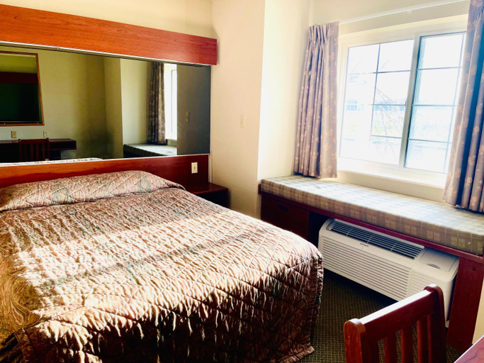 Bedroom 3, Welcome Inn & Suites, Tunica