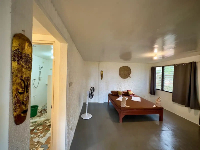 Bathroom 4, Playa Del Fuego Beach Hostel and Resort, Mambajao
