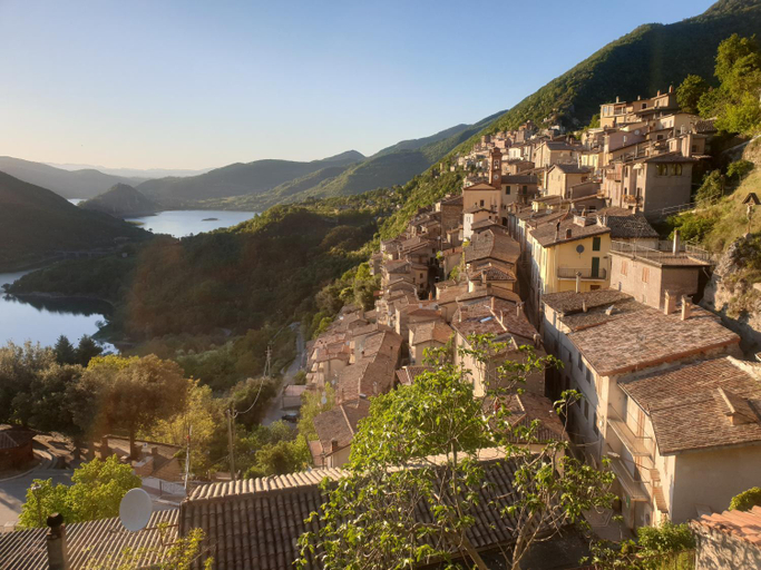 Others 3, La Casa Sul Fiordo Lago del Turano, Rieti