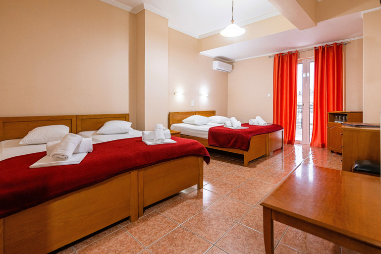 Bedroom 3, Faros 2 Hotel, Attica