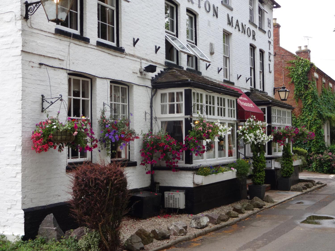 Exterior & Views 1, The Hillmorton Manor Hotel, Warwickshire